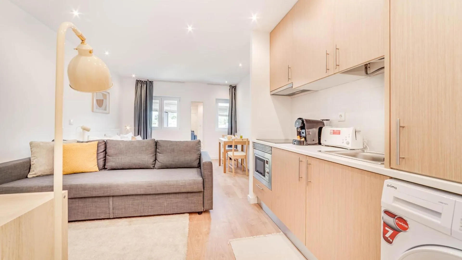Blue Charm - Campolide Apartments Lisboa 0*,  Πορτογαλία