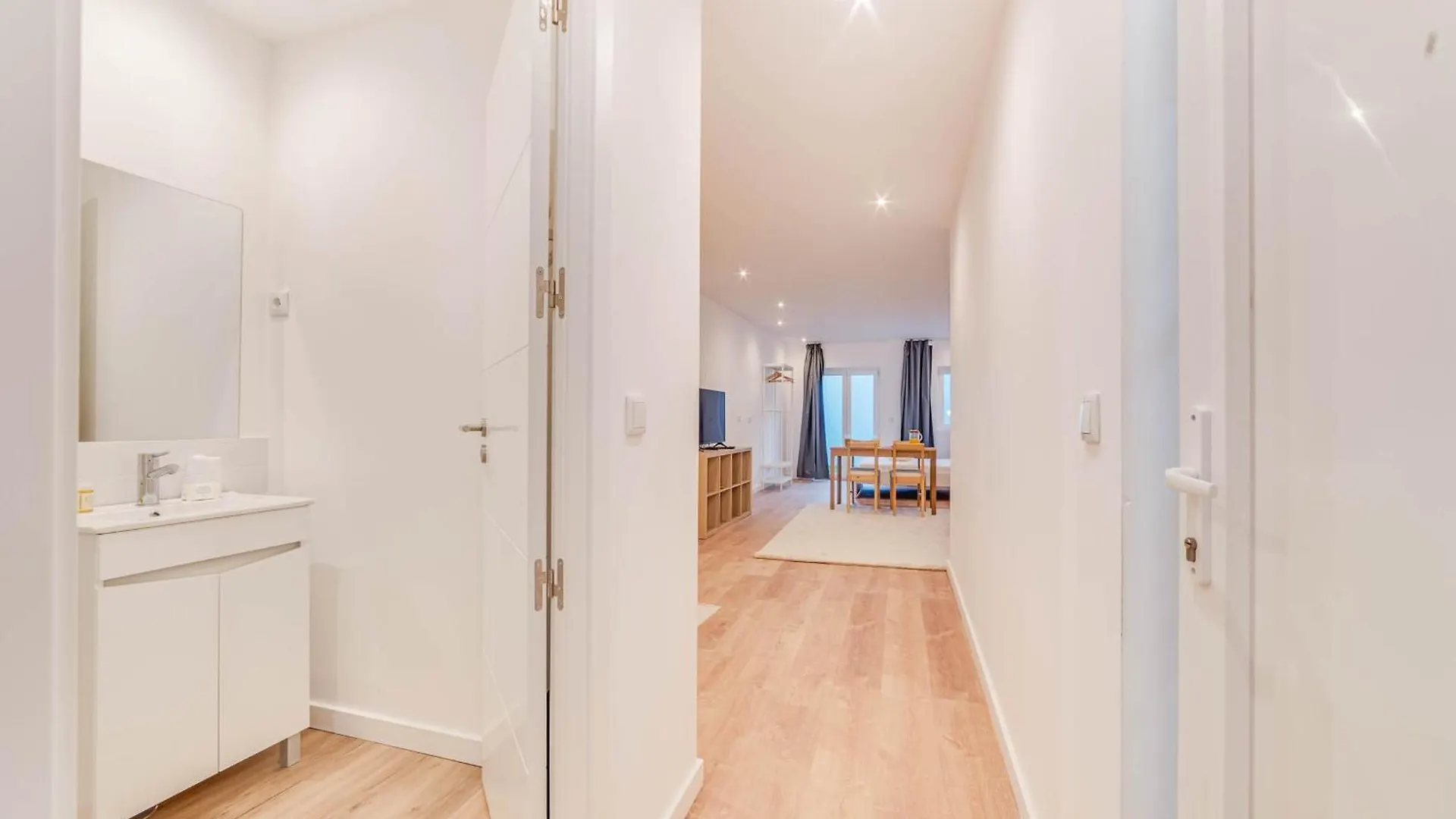 Blue Charm - Campolide Apartments Lisboa Πορτογαλία